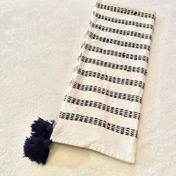 Navy and white stitched towel with Pom Pom’s - Picture 2 of 2
